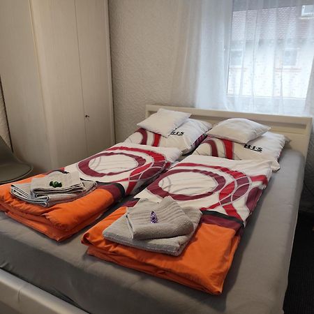 Gaestezimmer Boxenstopp Veitsbronn Εξωτερικό φωτογραφία