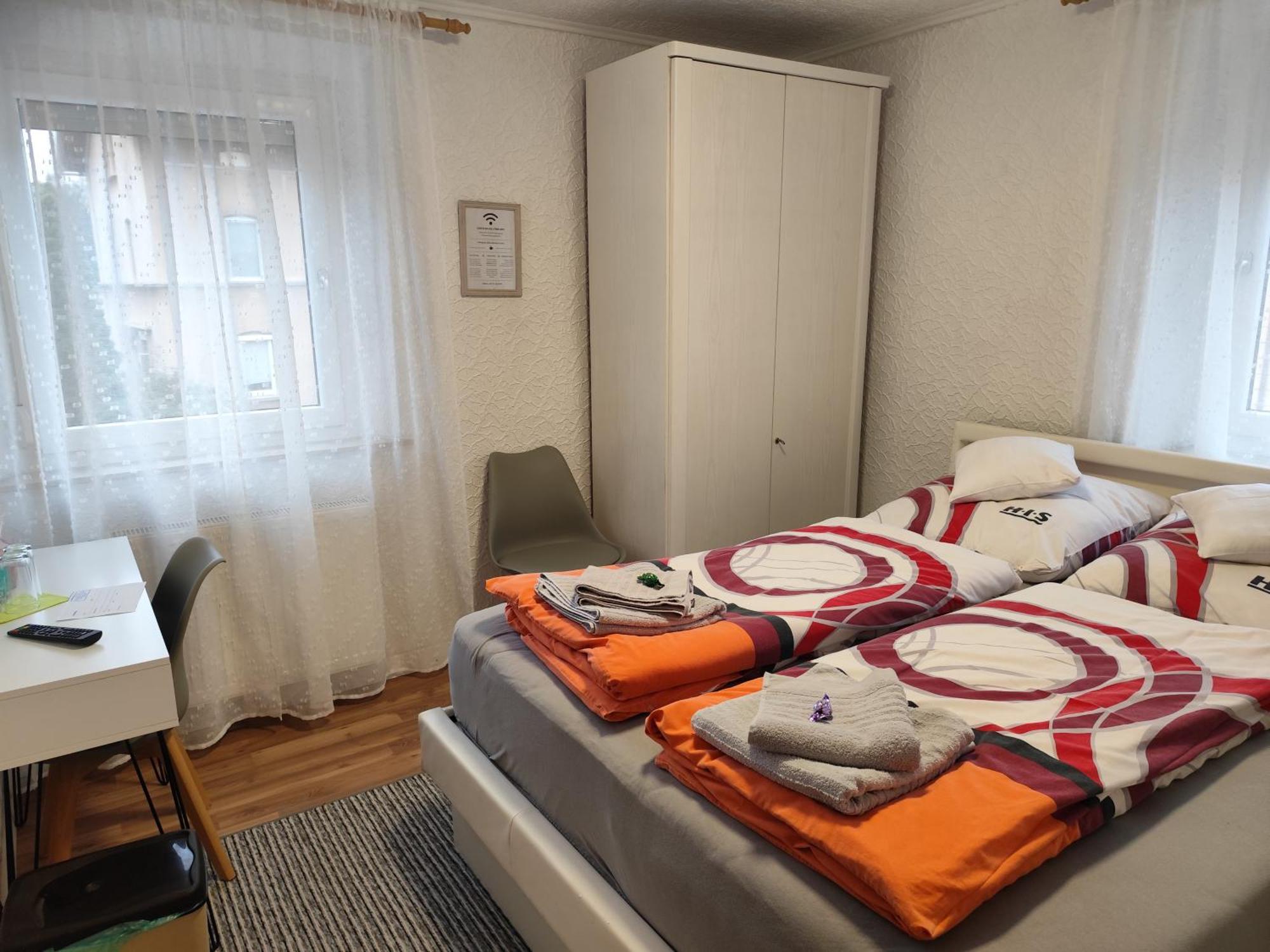 Gaestezimmer Boxenstopp Veitsbronn Εξωτερικό φωτογραφία